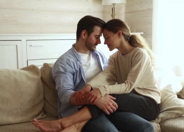 Кому-то удается строить отношения и преодолевать кризисные моменты взаимодейсвтия. Кому-то не удается удержаться в от...